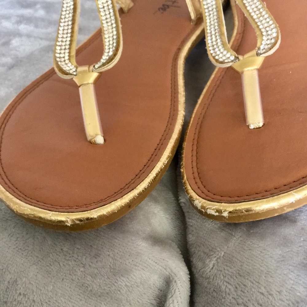 Sandals - Picture 3 of 4